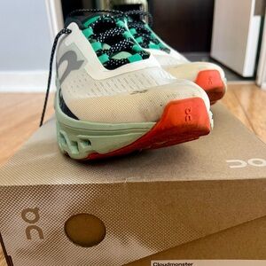 Oncloud monsters running shoes